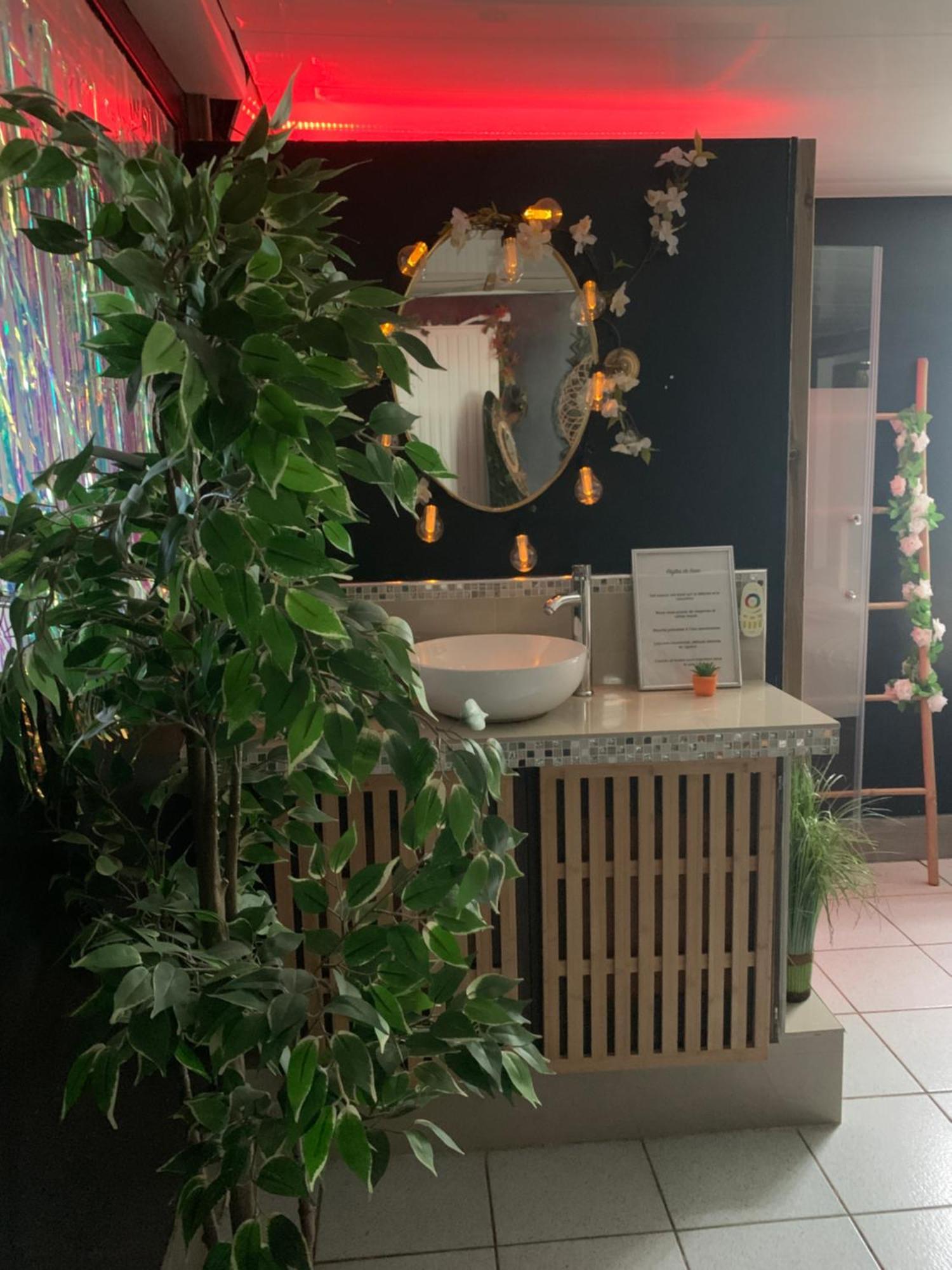 Suite Romantique Jacuzzi Gagny Exteriör bild